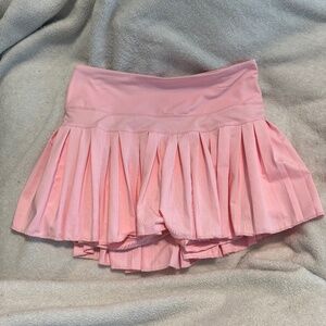 Gold Hinge Mini tennis pleated skirt light pink size medium